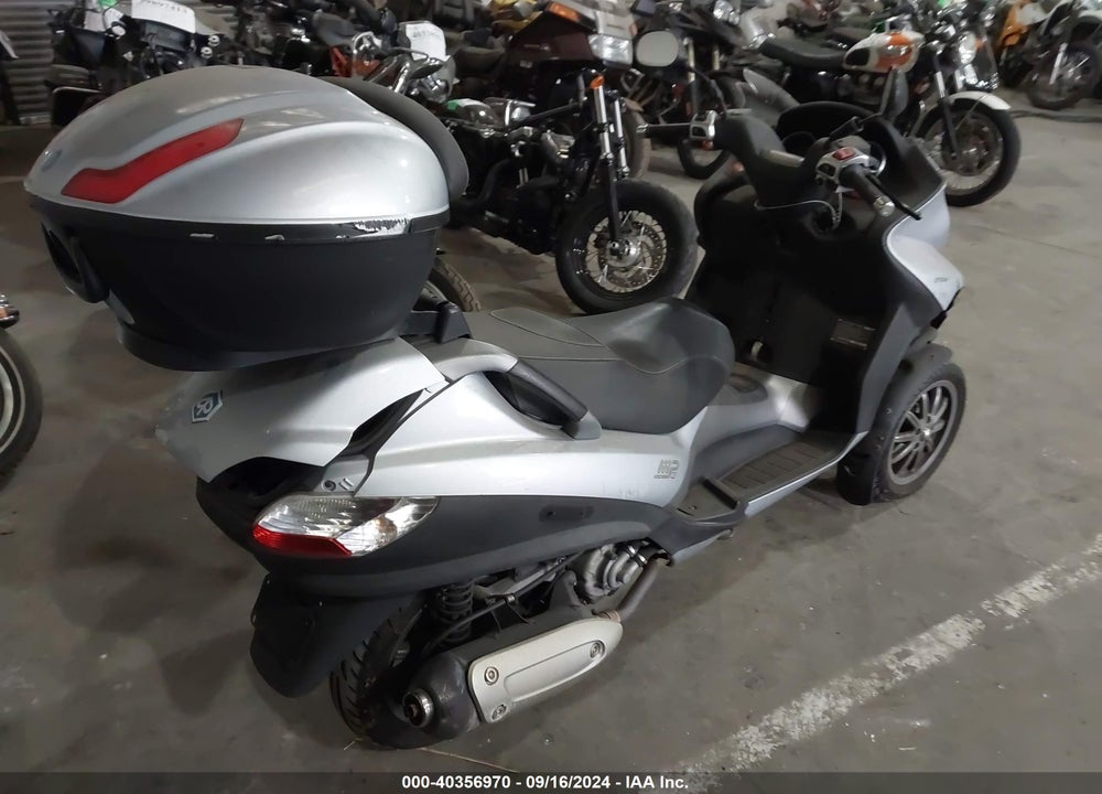 2007 PIAGGIO MP3 VIN: ZAPM479M175002548