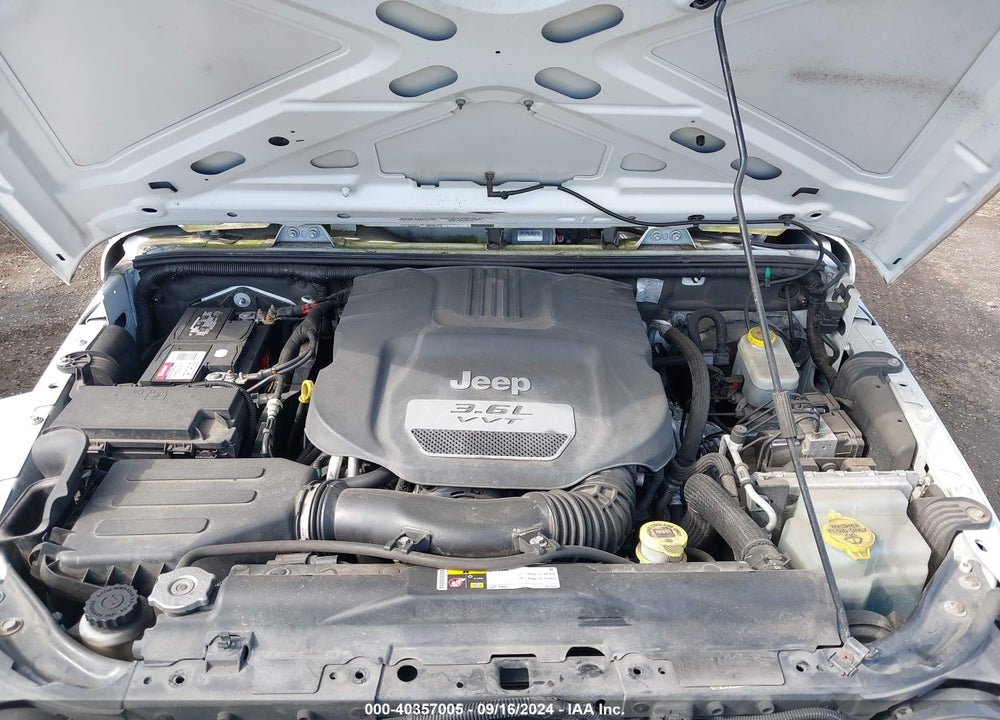2012 JEEP WRANGLER UNLIMITED SPORT VIN: 1C4BJWDG5CL290433