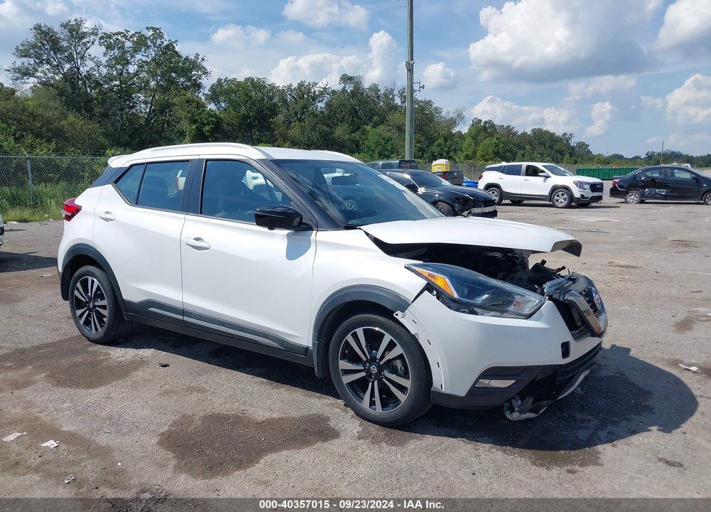 2019 NISSAN KICKS SR VIN: 3N1CP5CU1KL524447