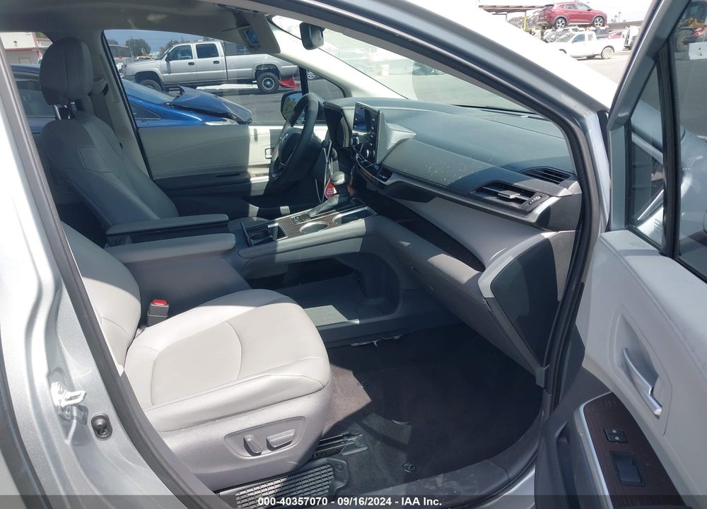 2021 TOYOTA SIENNA XLE VIN: 5TDYRKEC8MS072638