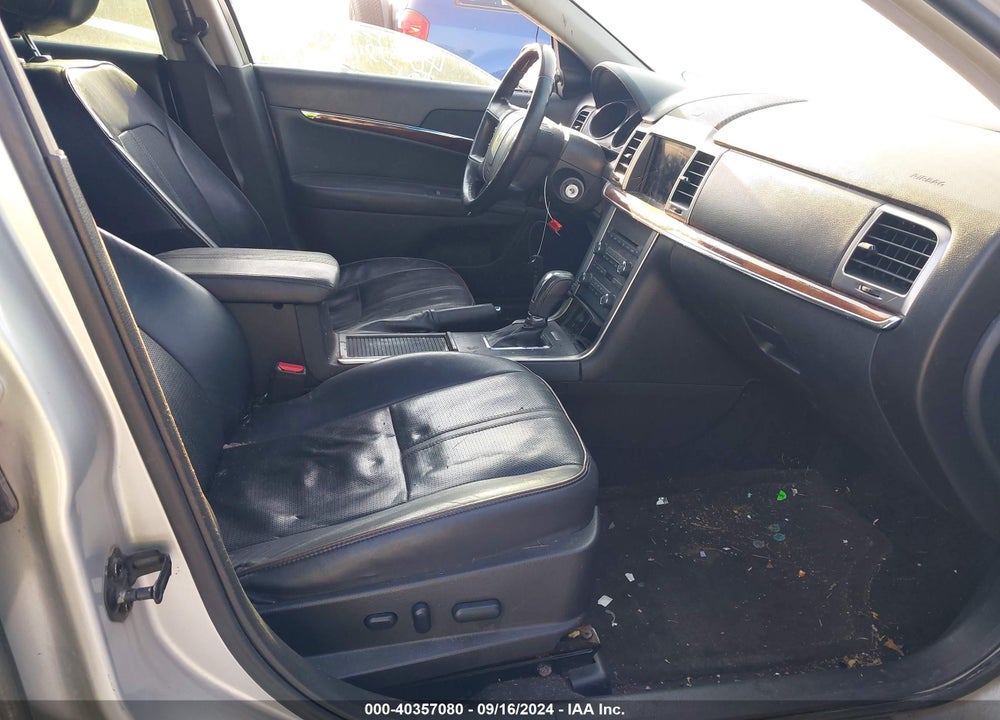 2011 LINCOLN MKZ VIN: 3LNHL2GC1BR765870