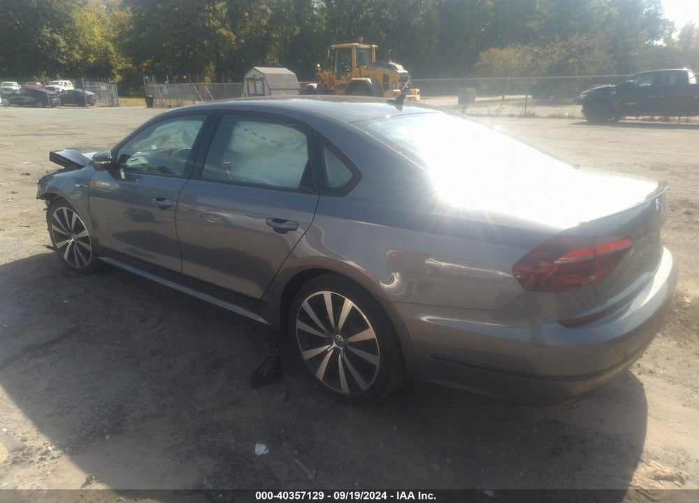 2018 VOLKSWAGEN PASSAT 3.6L V6 GT VIN: 1VWJM7A33JC028396