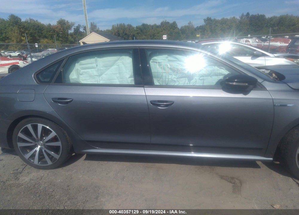 2018 VOLKSWAGEN PASSAT 3.6L V6 GT VIN: 1VWJM7A33JC028396