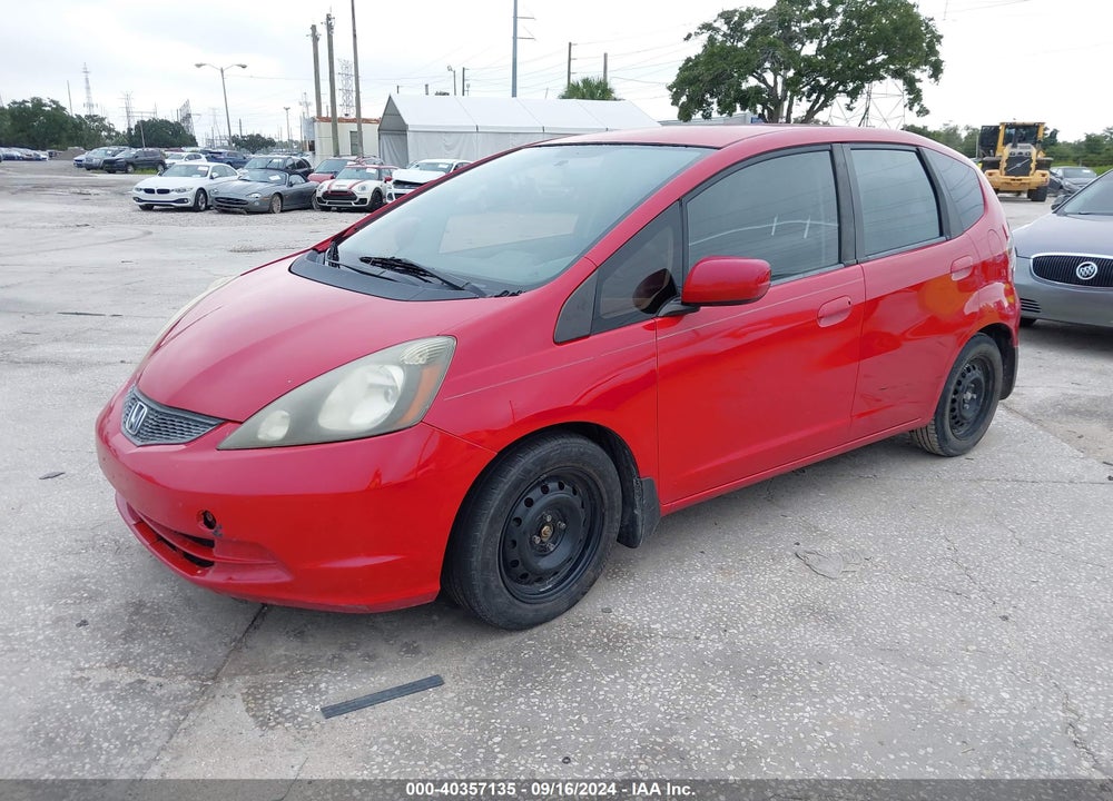 2013 HONDA FIT VIN: JHMGE8H31DC003263