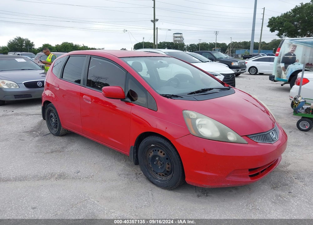 2013 HONDA FIT VIN: JHMGE8H31DC003263