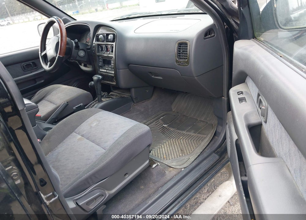 1998 NISSAN PATHFINDER LE/SE/XE VIN: JN8AR05Y3WW282850