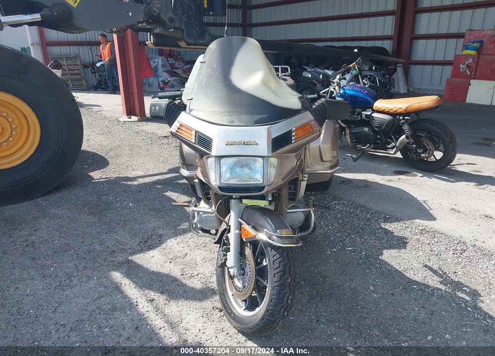 1984 HONDA GL1200 A VIN: 1HFSC1427EA030881