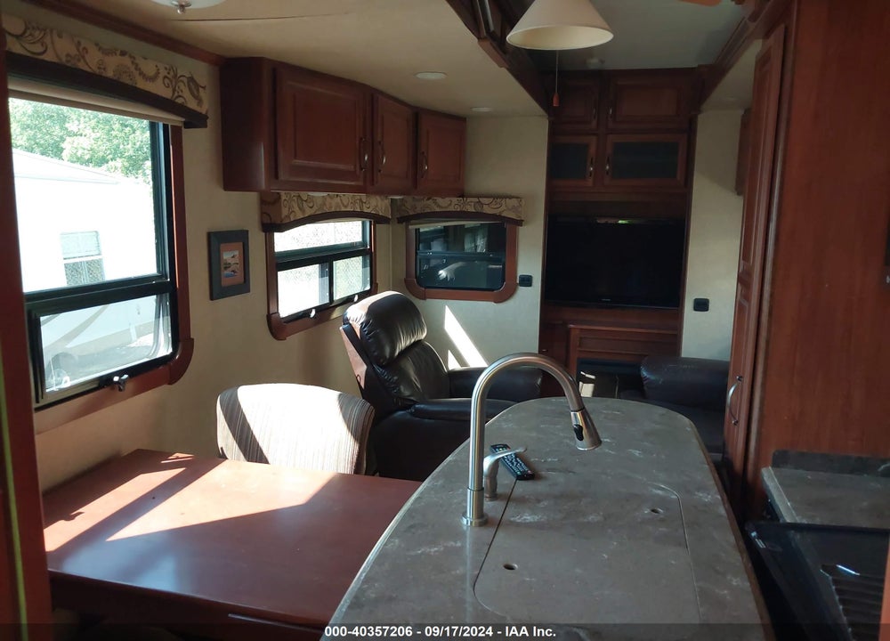 2013 REDWOOD OTHER VIN: 4V0FC3823DR002969