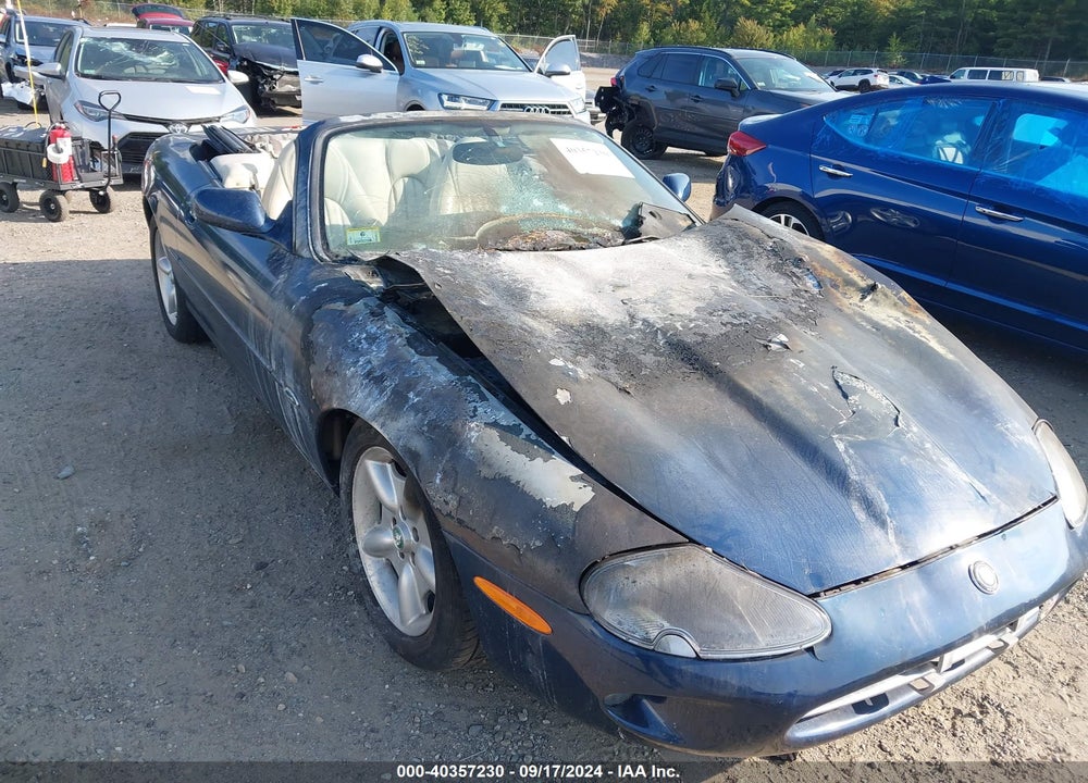 1998 JAGUAR XK8 VIN: SAJGX2248WC030717