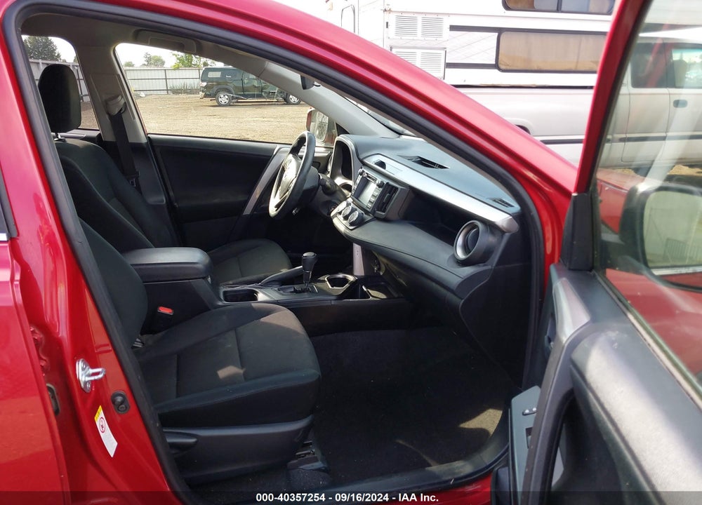 2017 TOYOTA RAV4 LE VIN: JTMBFREV5HJ156363