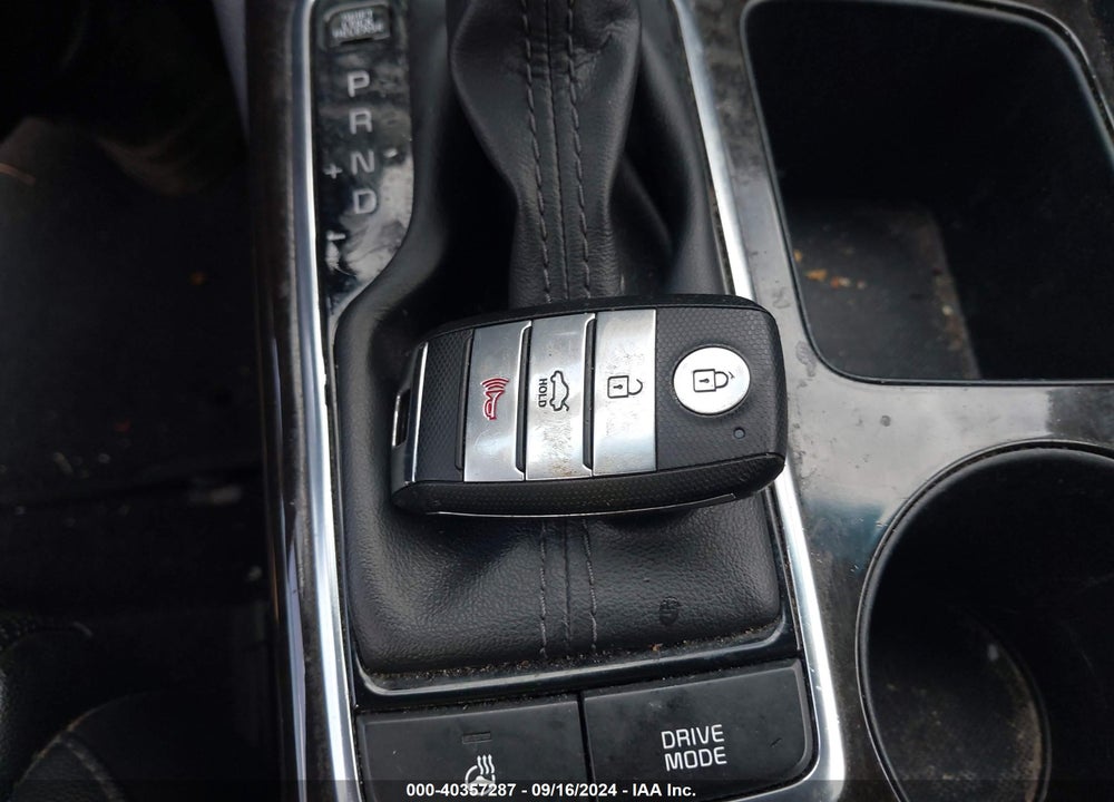 2016 KIA OPTIMA EX VIN: 5XXGU4L31GG110452