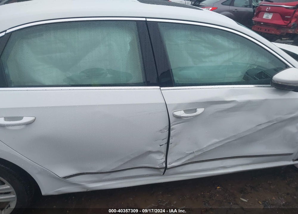 2017 VOLKSWAGEN PASSAT 1.8T SE VIN: 1VWGT7A3XHC062827