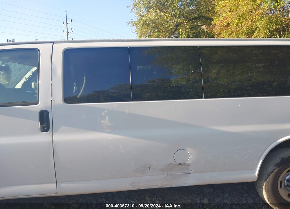 2015 CHEVROLET EXPRESS 3500 LS VIN: 1GAZGZFG2F1279152