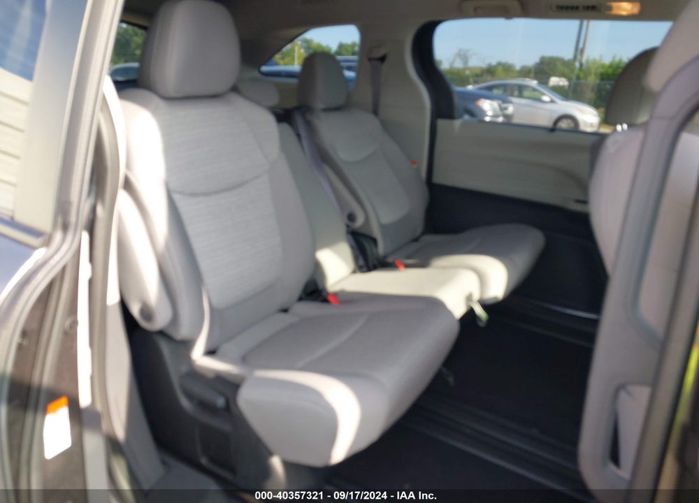 2023 TOYOTA SIENNA LE VIN: 5TDKRKEC0PS157726