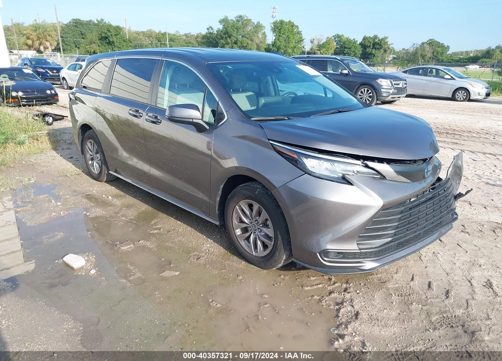 2023 TOYOTA SIENNA LE VIN: 5TDKRKEC0PS157726