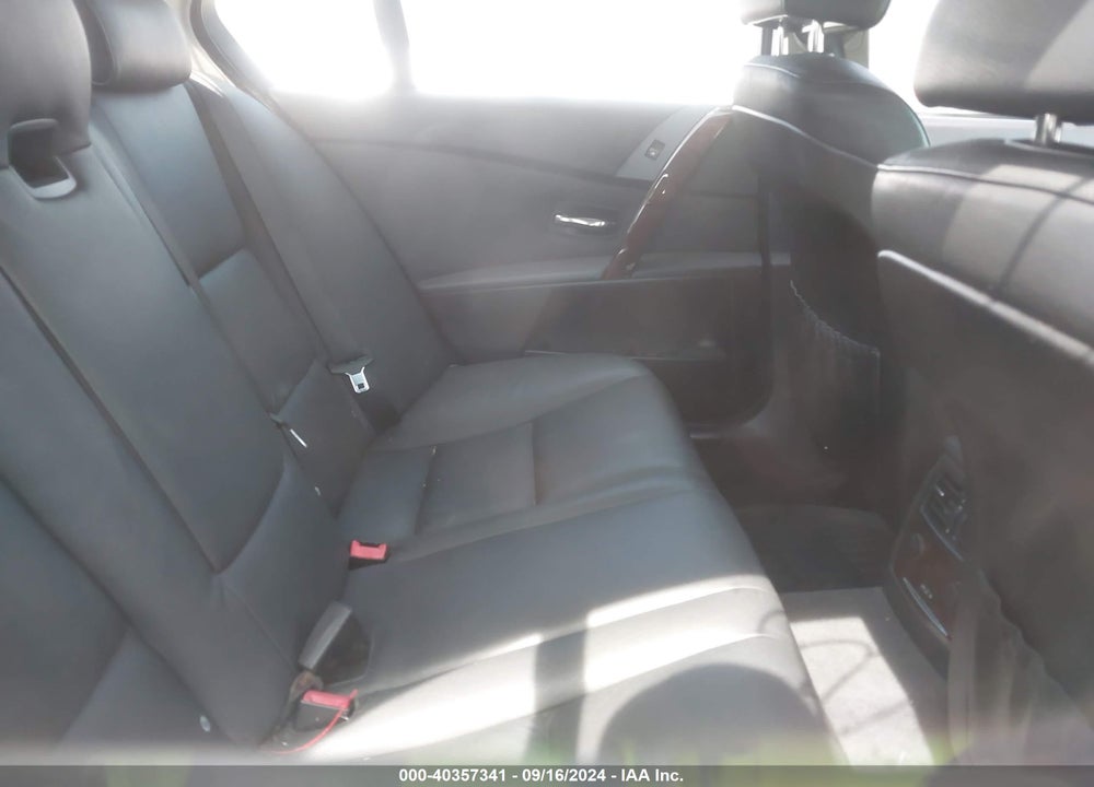 2007 BMW 530XI VIN: WBANF73567CU26365