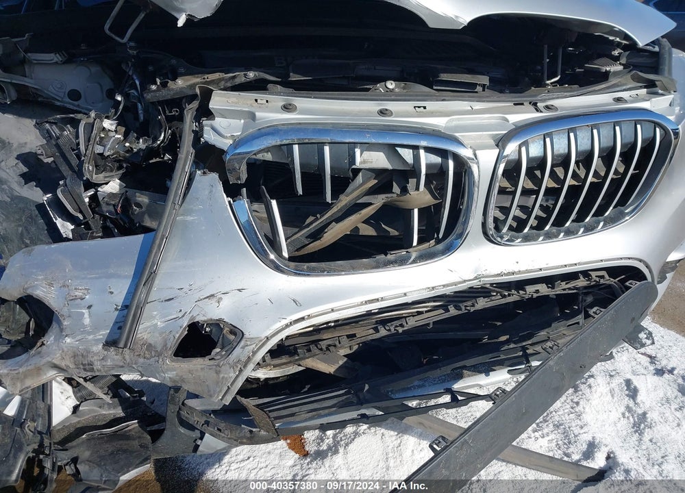 2017 BMW X1 XDRIVE28I VIN: WBXHT3C38H5F72231