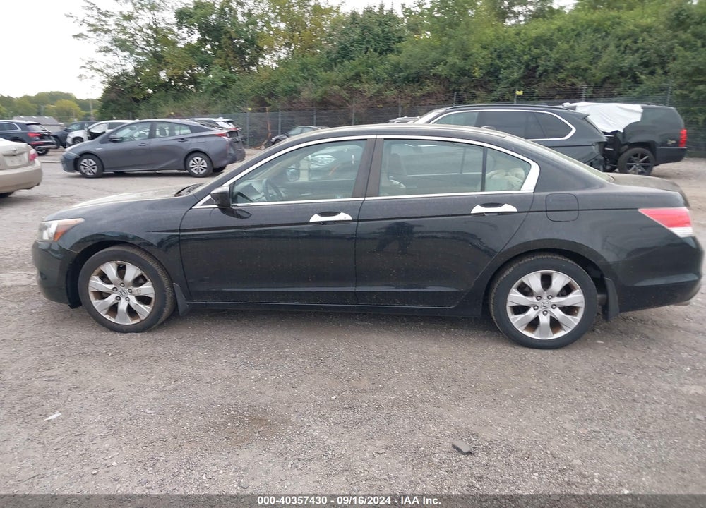 2010 HONDA ACCORD 3.5 EX-L VIN: 1HGCP3F81AA018883