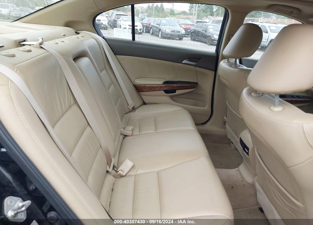 2010 HONDA ACCORD 3.5 EX-L VIN: 1HGCP3F81AA018883