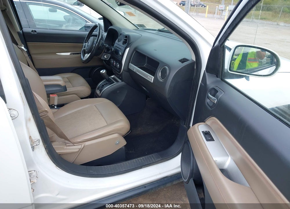 2015 JEEP COMPASS LATITUDE VIN: 1C4NJDEB0FD197368