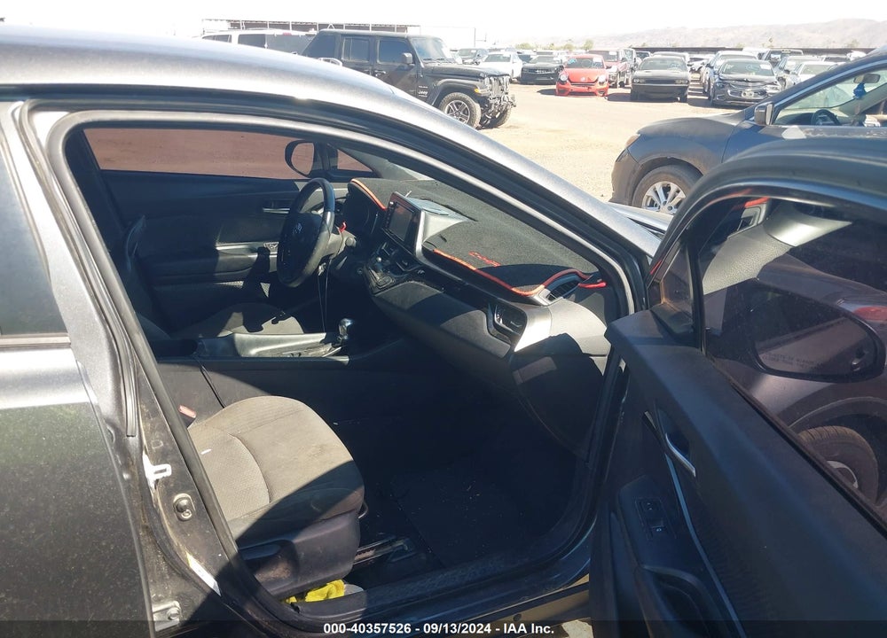 2018 TOYOTA C-HR XLE VIN: NMTKHMBXXJR056995