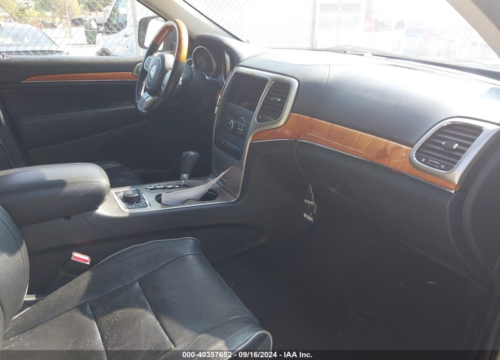 2011 JEEP GRAND CHEROKEE OVERLAND VIN: 1J4RR6GG4BC703471
