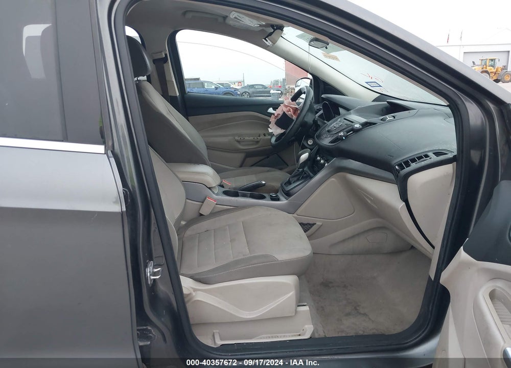 2016 FORD ESCAPE SE VIN: 1FMCU0G70GUC25473
