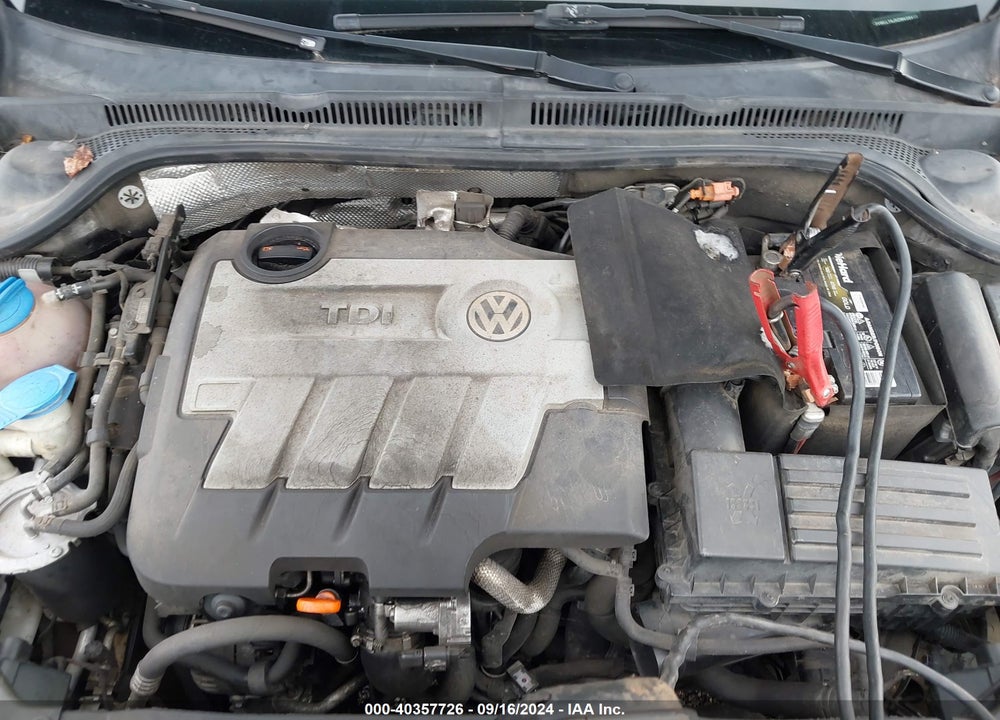2013 VOLKSWAGEN JETTA 2.0L TDI VIN: 3VWLL7AJ5DM438419