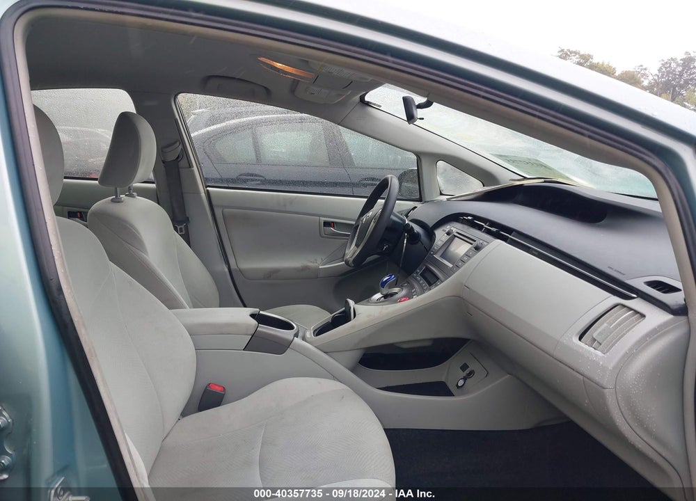 2014 TOYOTA PRIUS TWO VIN: JTDKN3DU2E1752566