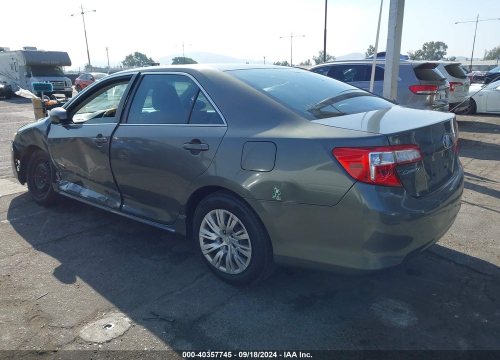 2014 TOYOTA CAMRY LE VIN: 4T4BF1FK7ER424928