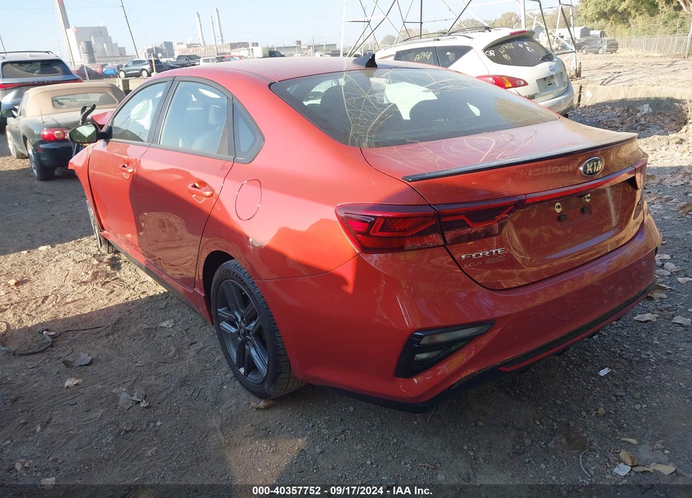 2021 KIA FORTE GT LINE VIN: 3KPF34AD8ME406177