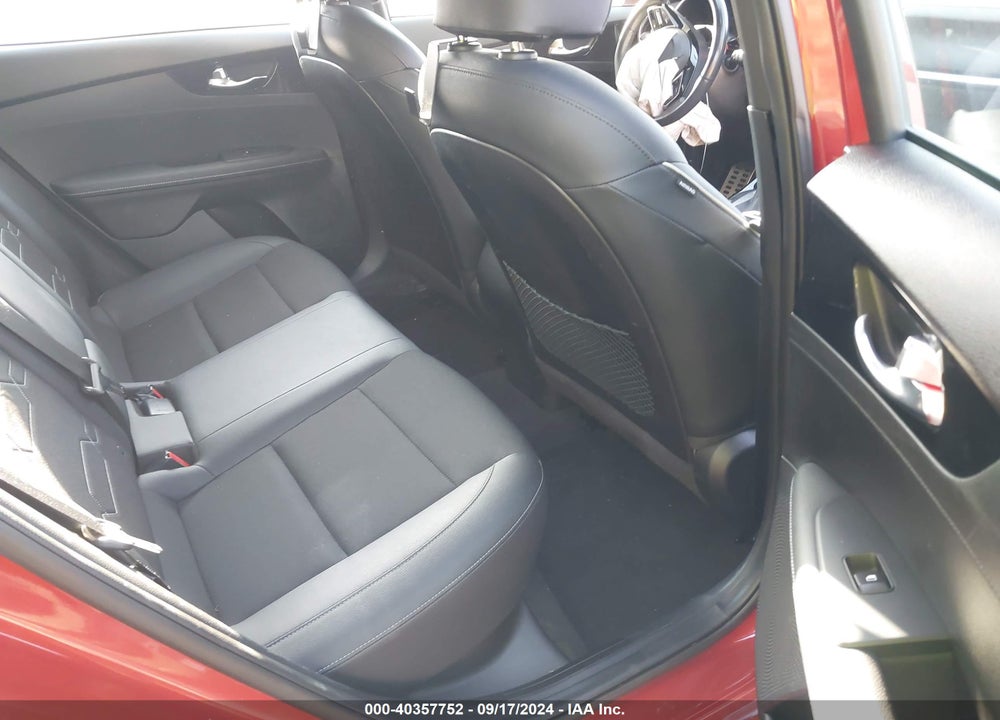 2021 KIA FORTE GT LINE VIN: 3KPF34AD8ME406177