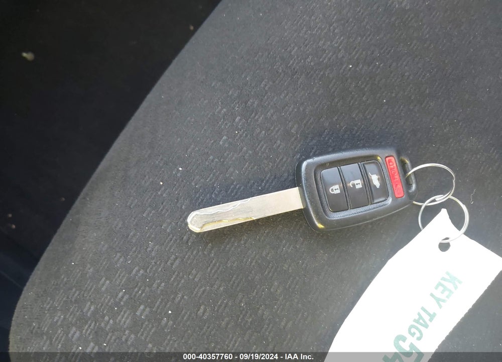 2016 HONDA CR-V LX VIN: 2HKRM4H34GH610305