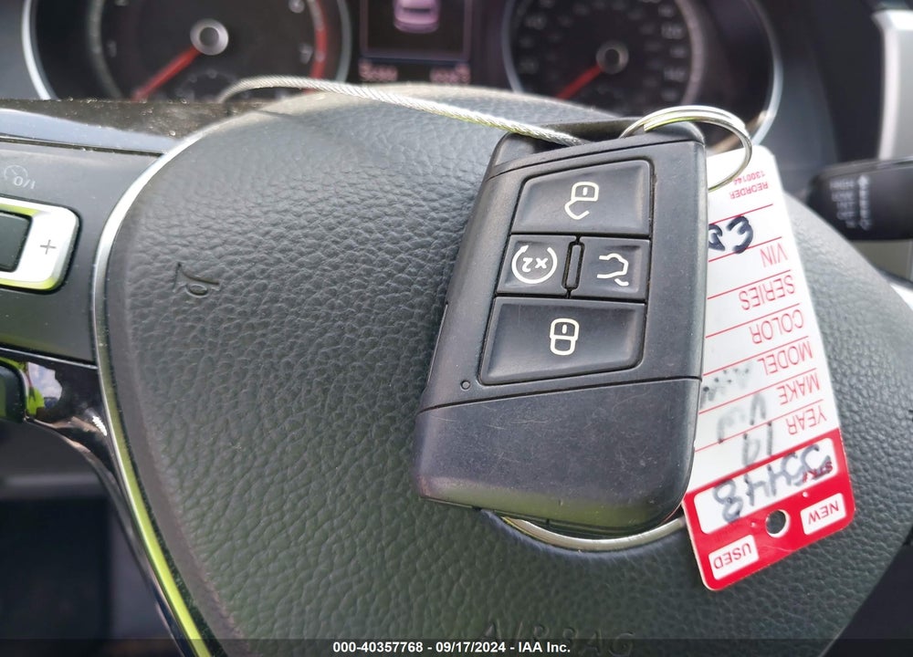 2019 VOLKSWAGEN ATLAS 3.6L V6 SE W/TECHNOLOGY VIN: 1V2WR2CA7KC598586