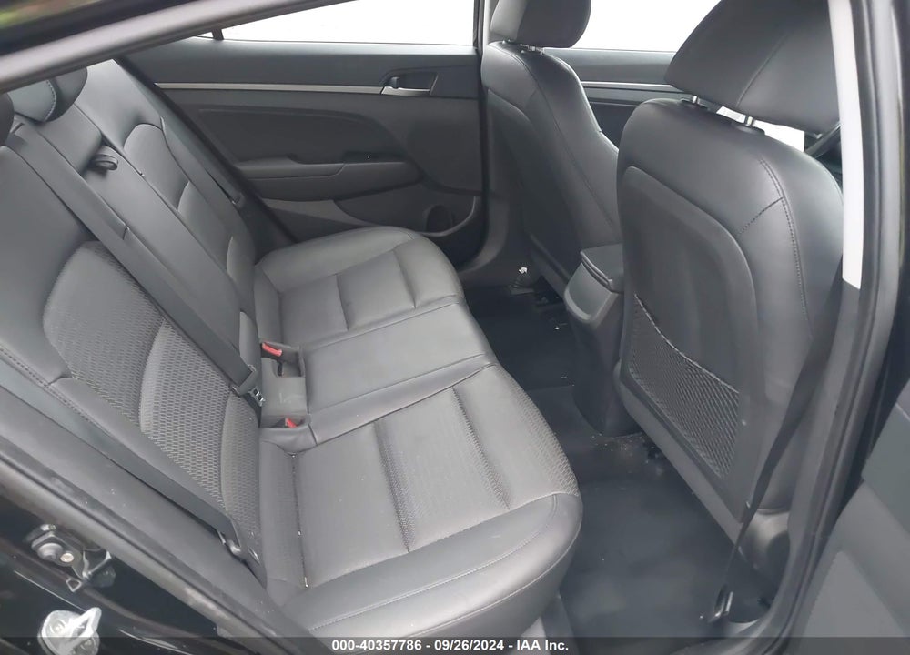2017 HYUNDAI ELANTRA LIMITED VIN: KMHD84LF4HU279096
