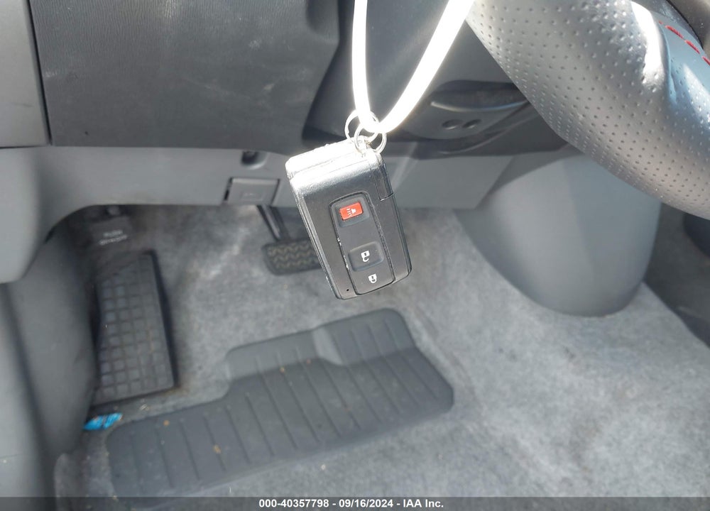 2008 TOYOTA PRIUS TOURING VIN: JTDKB20U683303067