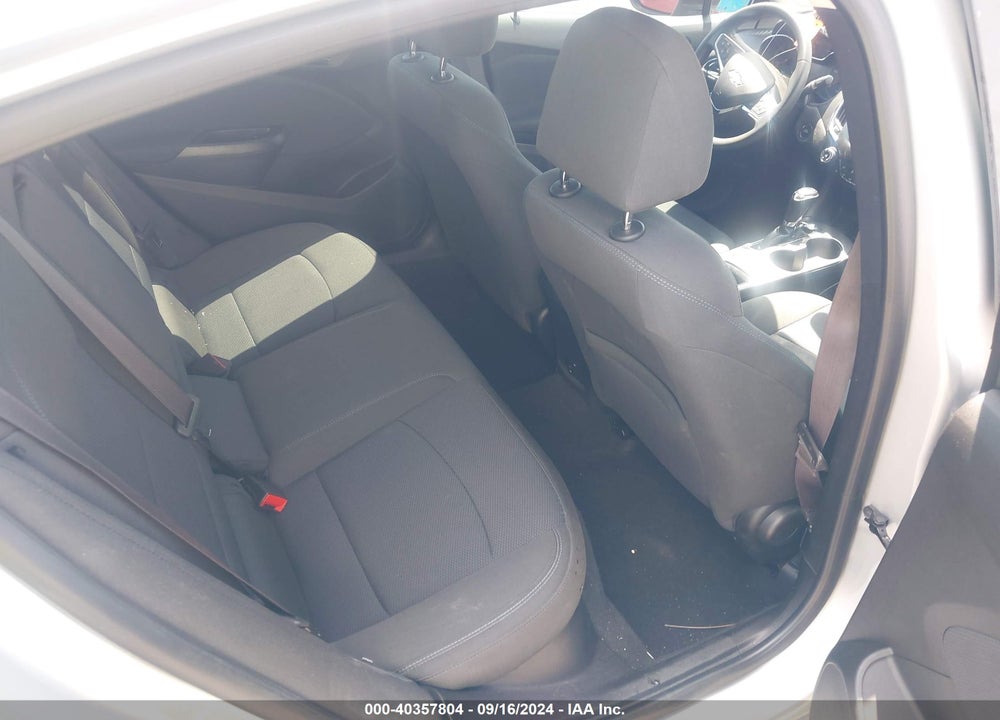 2017 CHEVROLET CRUZE LT AUTO VIN: 1G1BE5SM7H7277764