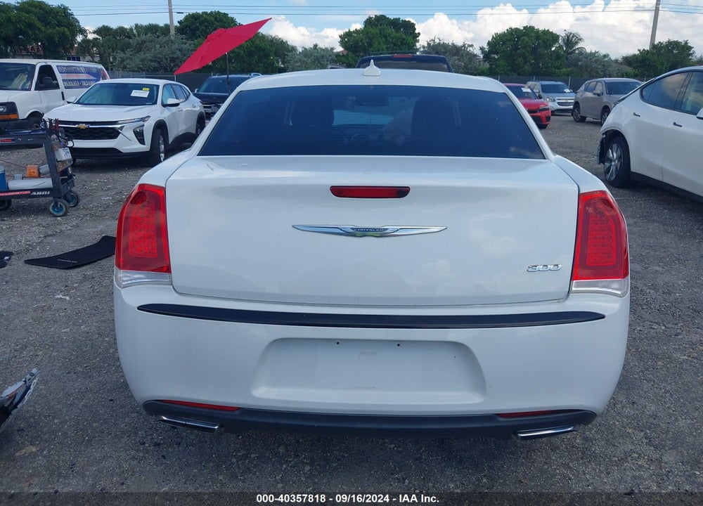 2015 CHRYSLER 300 LIMITED VIN: 2C3CCAAG9FH755257