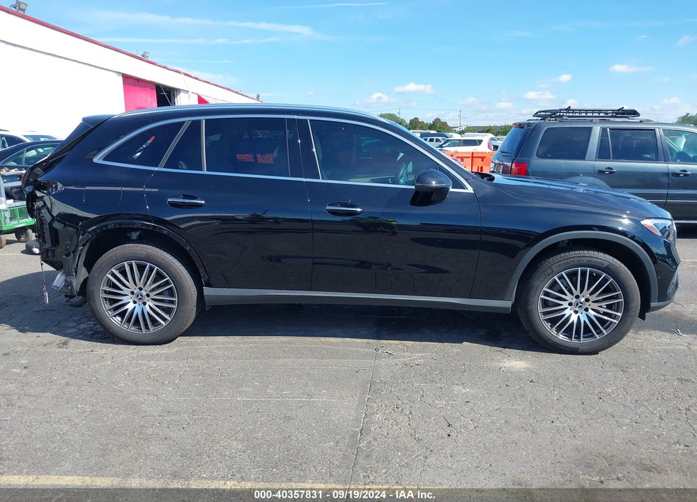 2024 MERCEDES-BENZ GLC 300 4MATIC SUV VIN: W1NKM4HB2RF093939