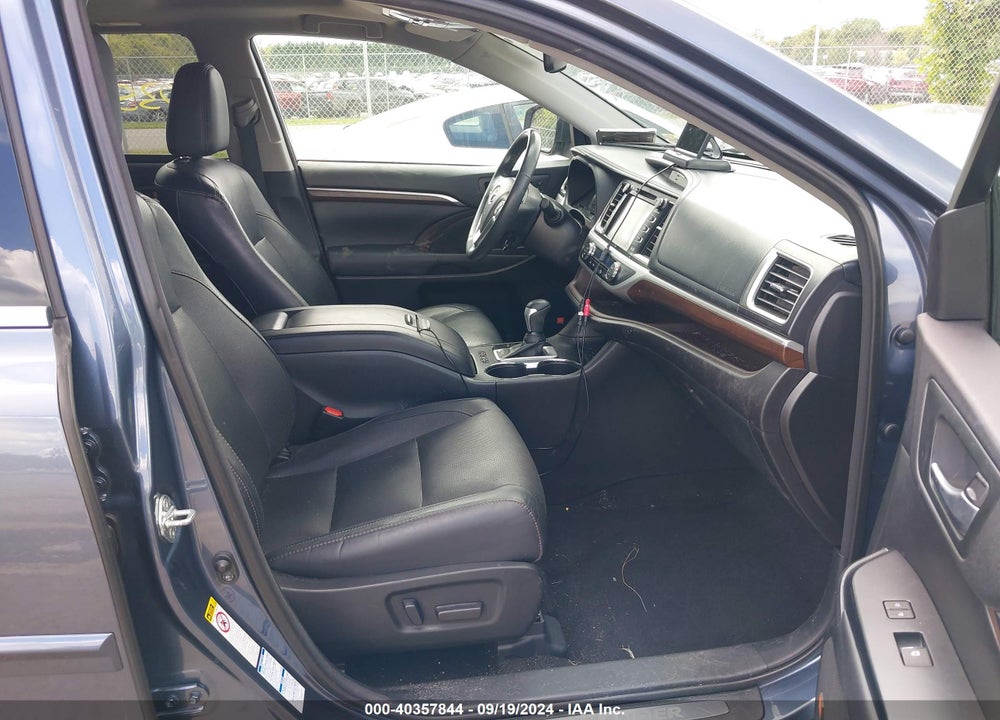 2016 TOYOTA HIGHLANDER LIMITED V6 VIN: 5TDDKRFH2GS248822