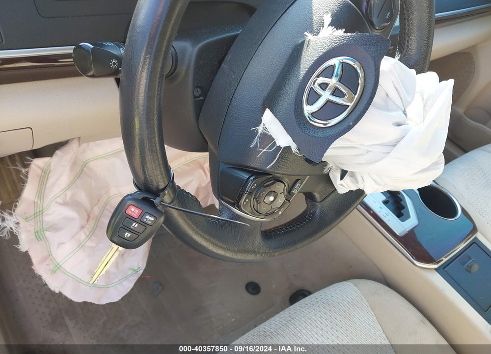 2012 TOYOTA CAMRY XLE VIN: 4T1BF1FK0CU170017