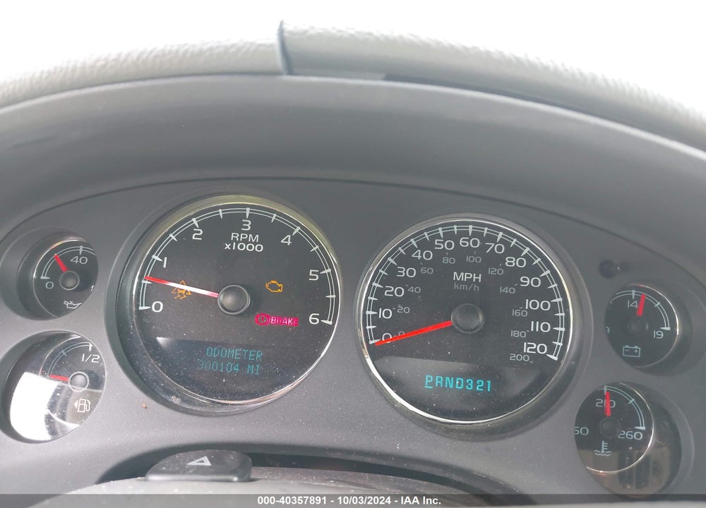 2008 CHEVROLET SUBURBAN 1500 LTZ VIN: 1GNFC16058R100690