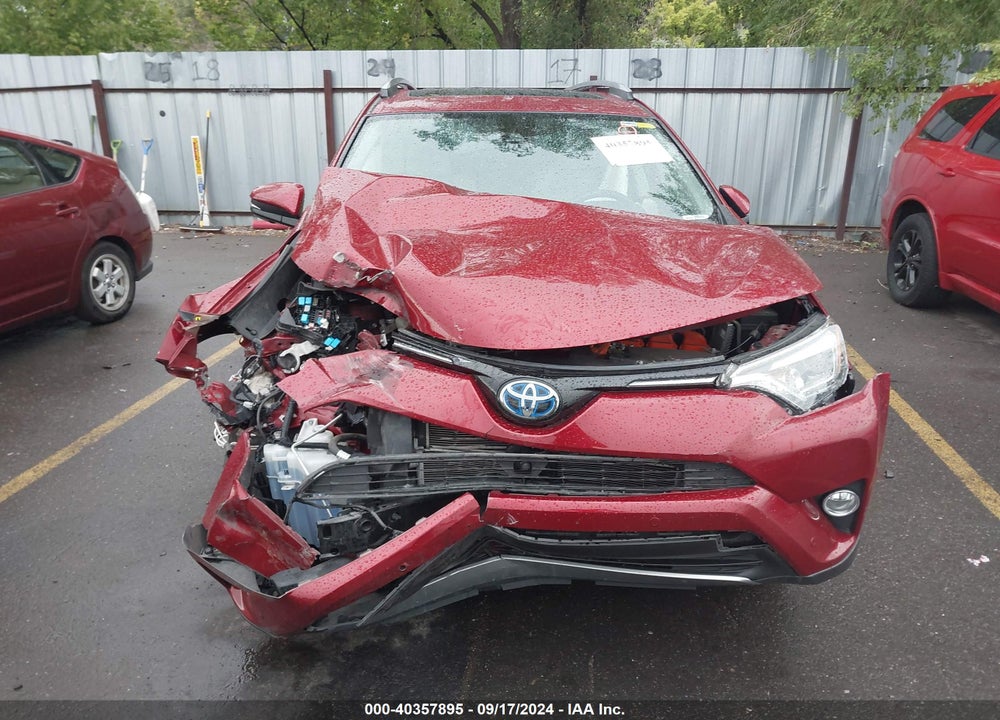2018 TOYOTA RAV4 HYBRID LIMITED VIN: JTMDJREV3JD195321
