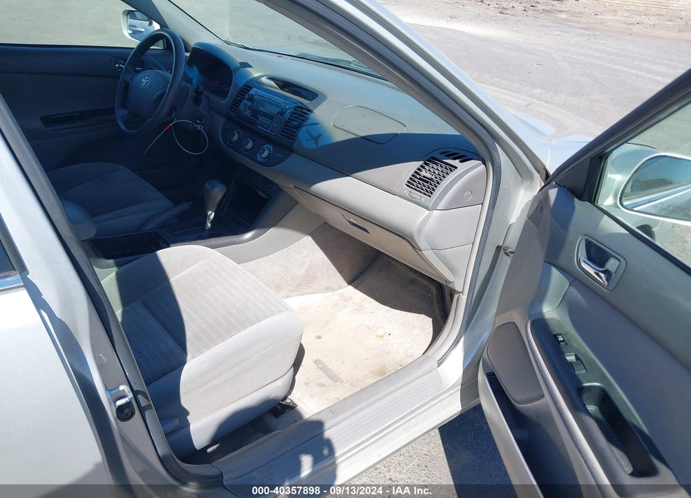 2005 TOYOTA CAMRY LE V6 VIN: 4T1BF32K35U096466