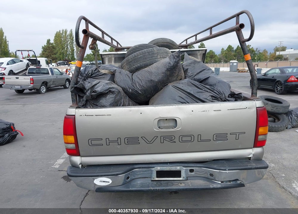 2000 CHEVROLET SILVERADO 1500 LS VIN: 1GCEC19T6YE362705