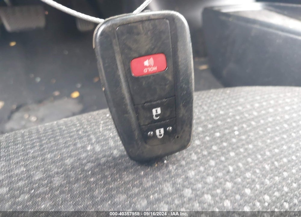 2022 TOYOTA PRIUS LE VIN: JTDKAMFUXN3189916