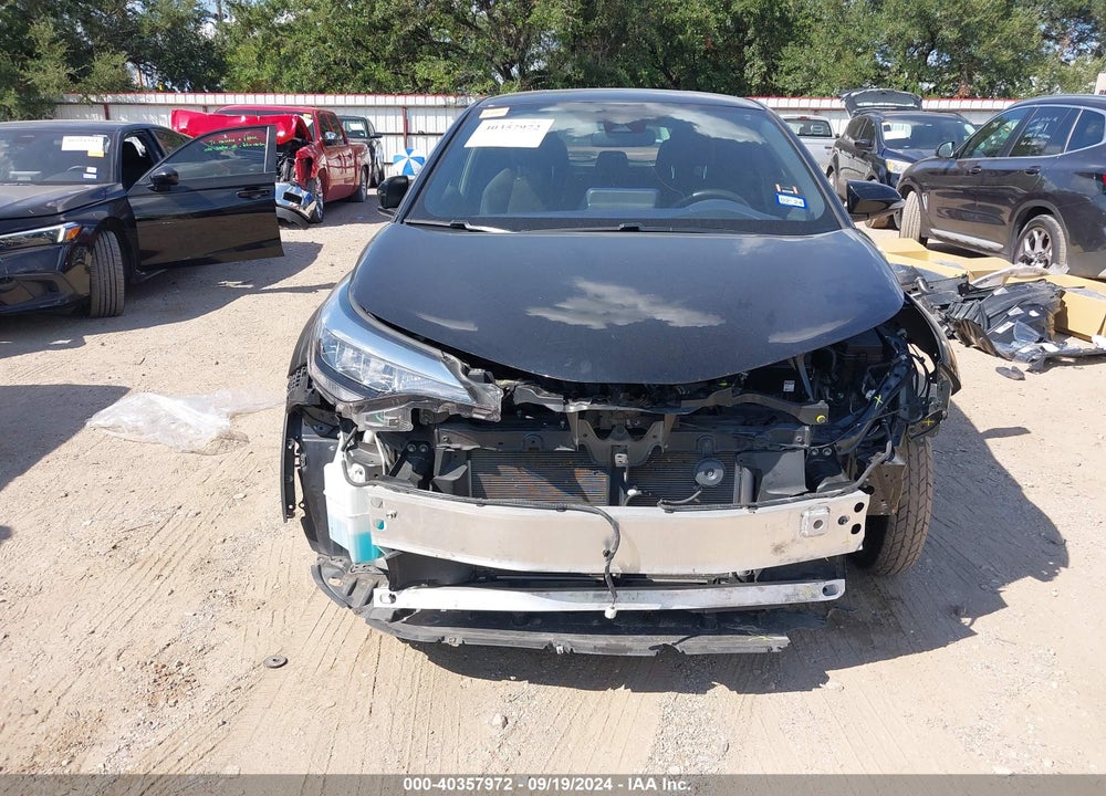 2021 TOYOTA C-HR XLE VIN: JTNKHMBX2M1105637