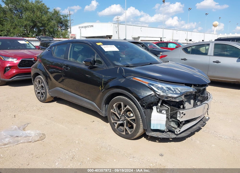 2021 TOYOTA C-HR XLE VIN: JTNKHMBX2M1105637