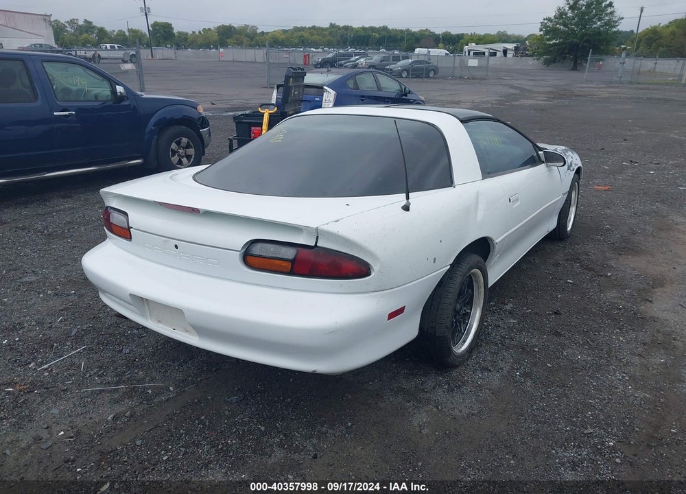 2002 CHEVROLET CAMARO VIN: 2G1FP22K722162105