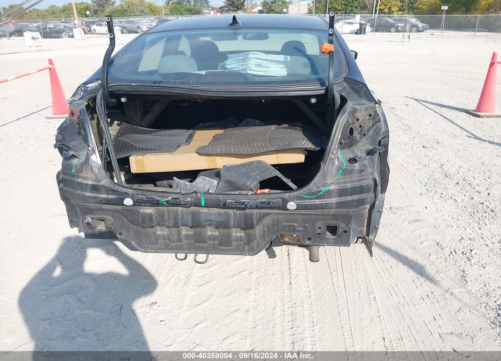 2012 HYUNDAI ELANTRA GLS VIN: 5NPDH4AE9CH122522